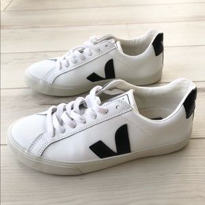 Veja Esplar Sneakers